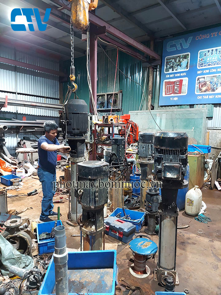Sửa máy bơm nước - Thay phớt máy bơm trục đứng đa tầng cánh Paragon PV